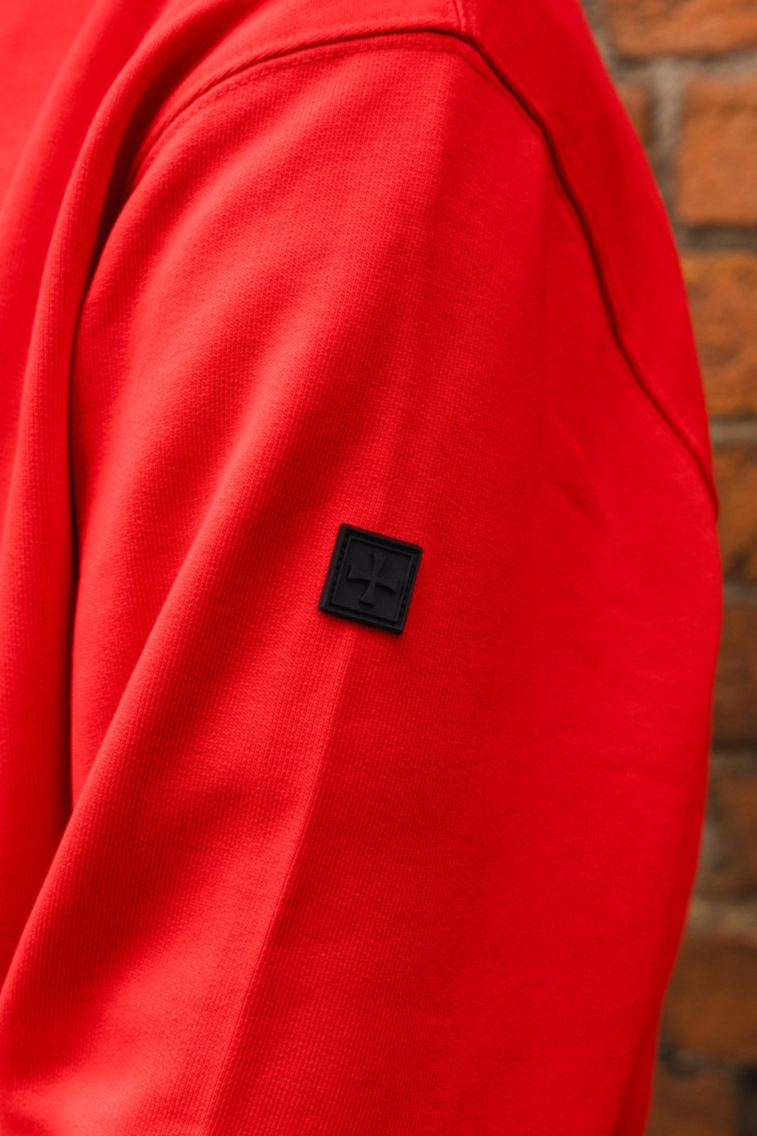 Ghost Sweater AW24 :: Red