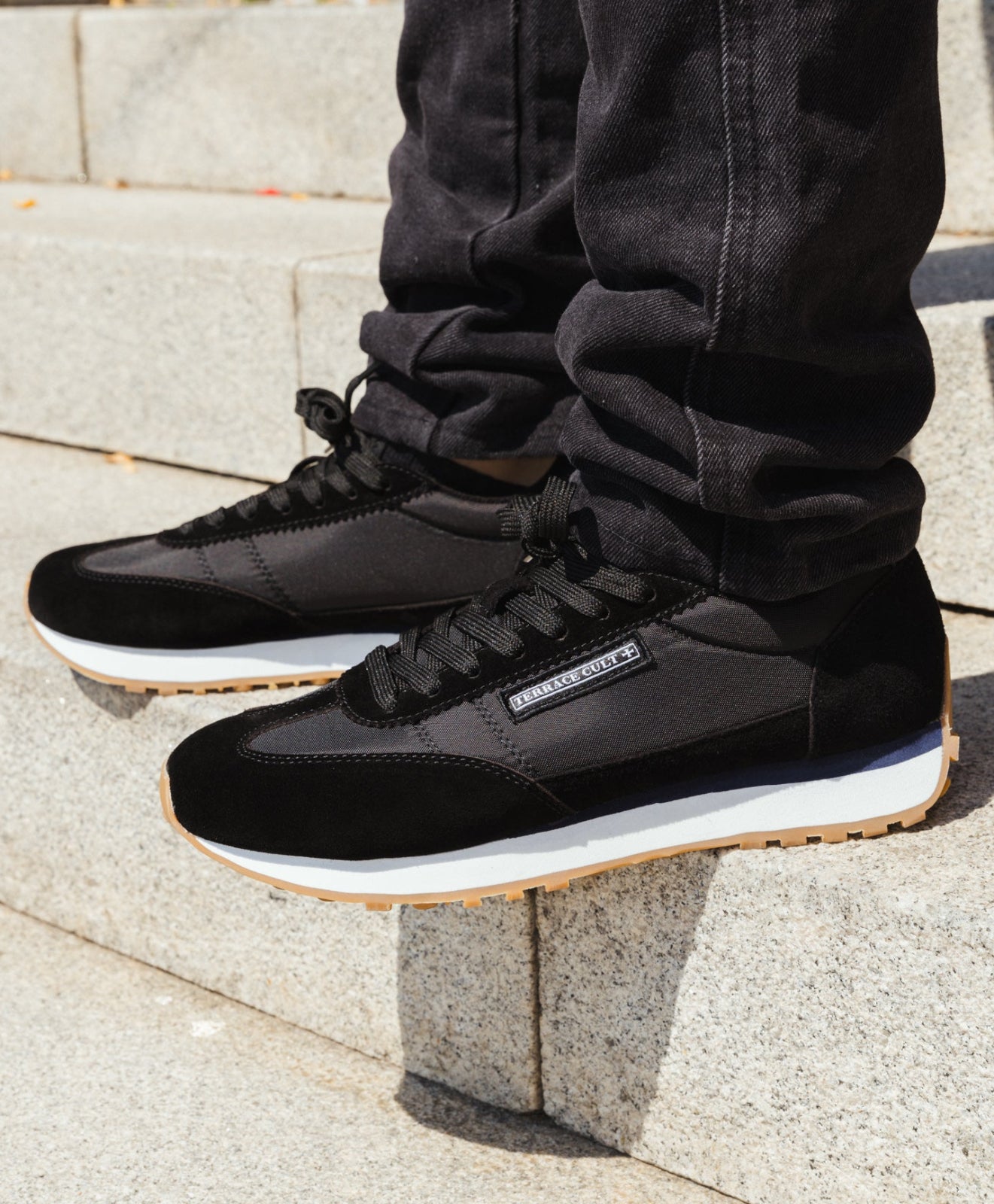 Vittorio Trainers :: Black/White
