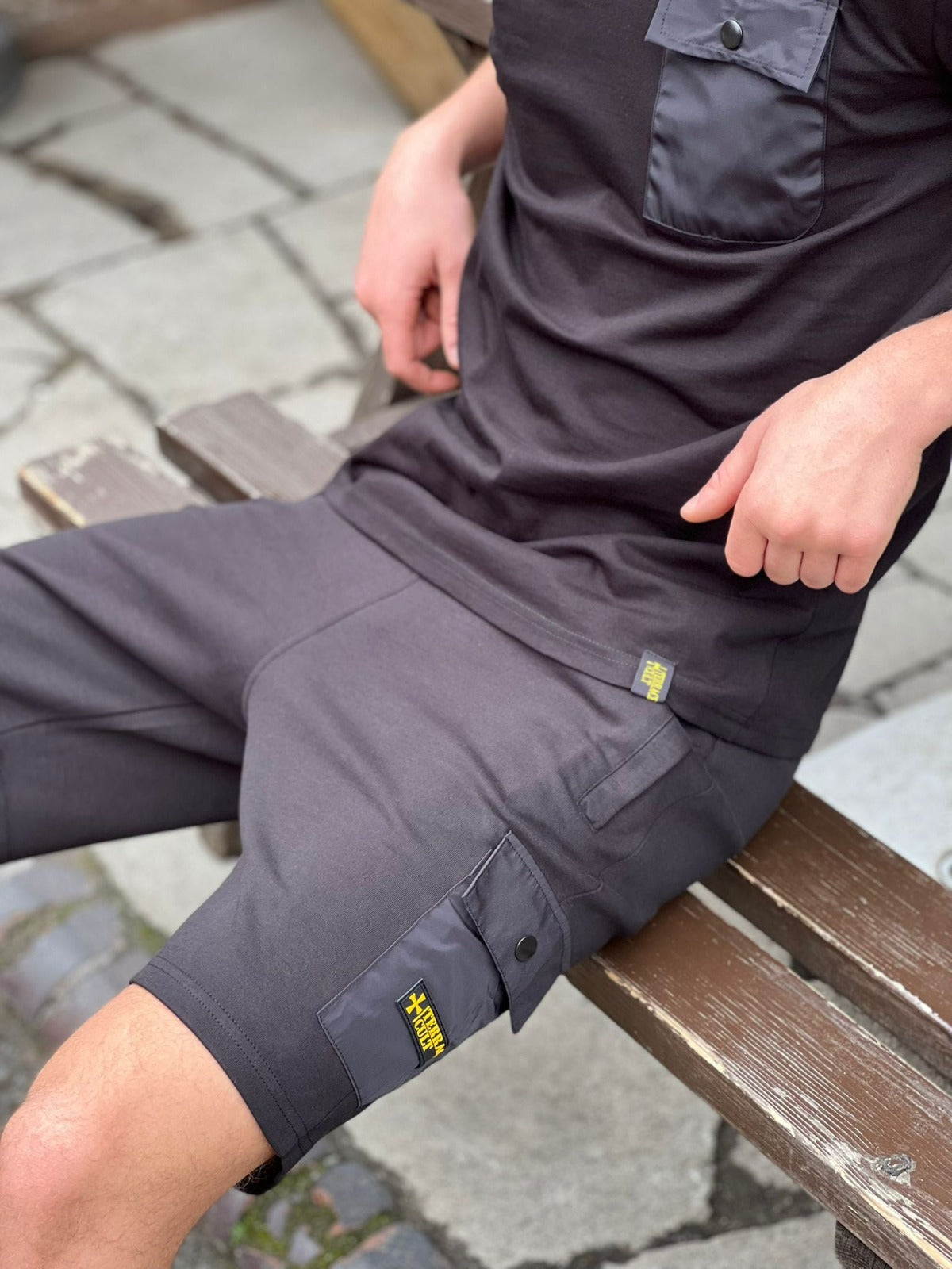 Terrace Cult Pocket Shorts :: Black